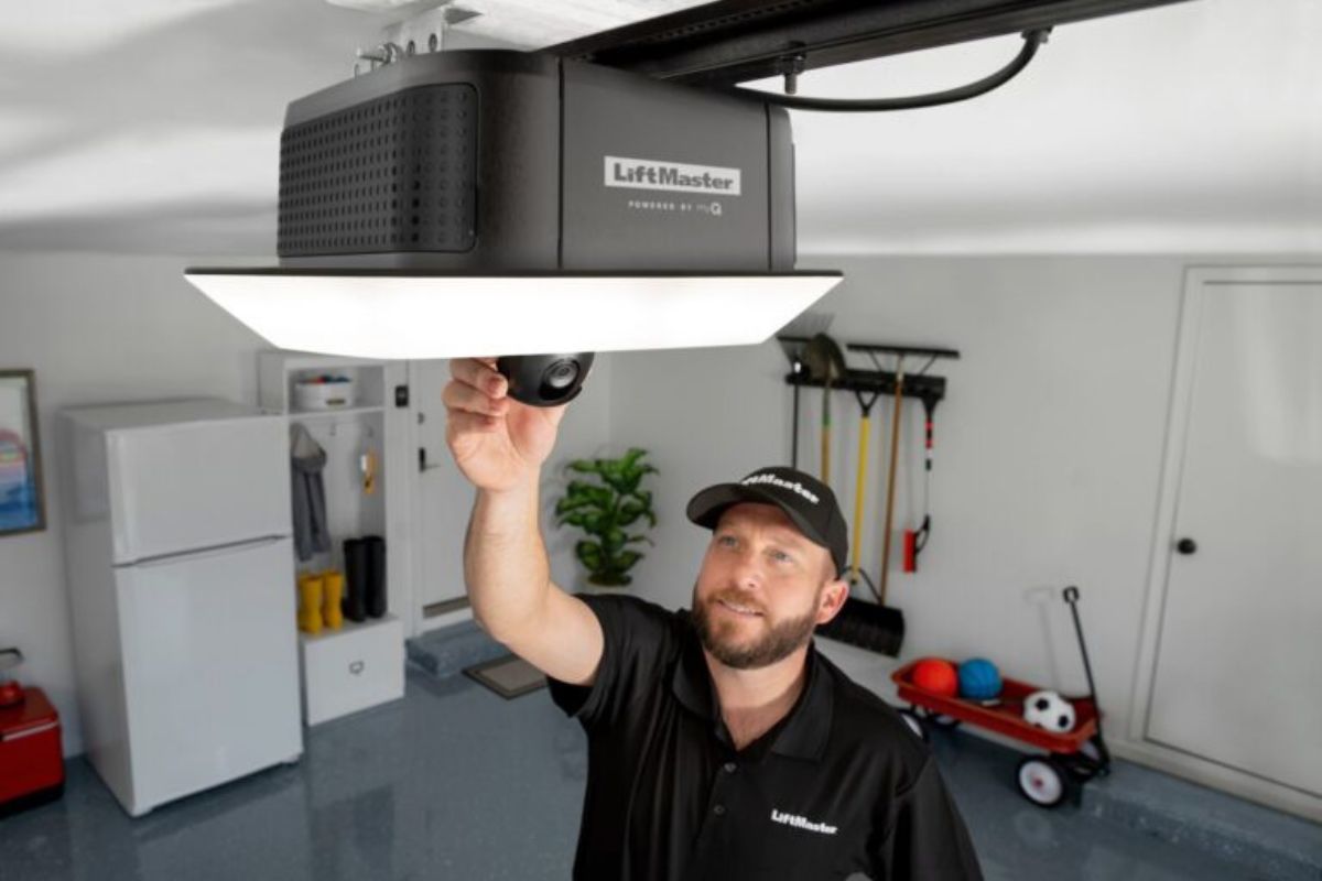 Garage door installation service - Fairfield, California and the Bay Area: